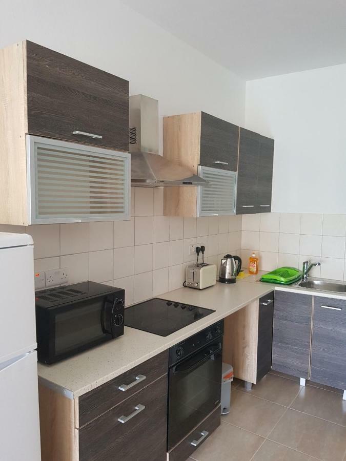 Paphos Apartments Luaran gambar