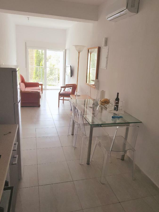 Paphos Apartments Luaran gambar