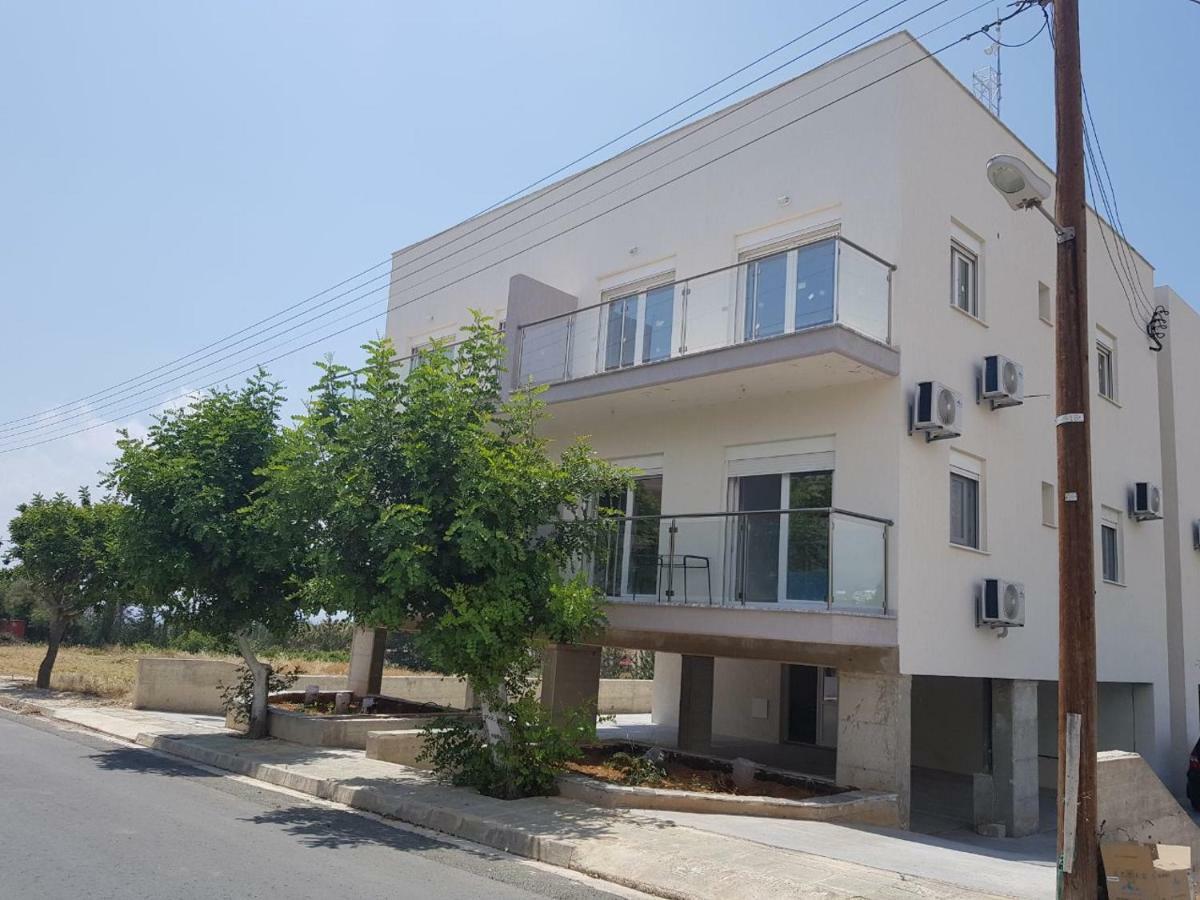 Paphos Apartments Luaran gambar